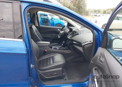 2018 Ford Escape Titanium из США, поврежденный, VIN 1FMCU9J92JUC49070